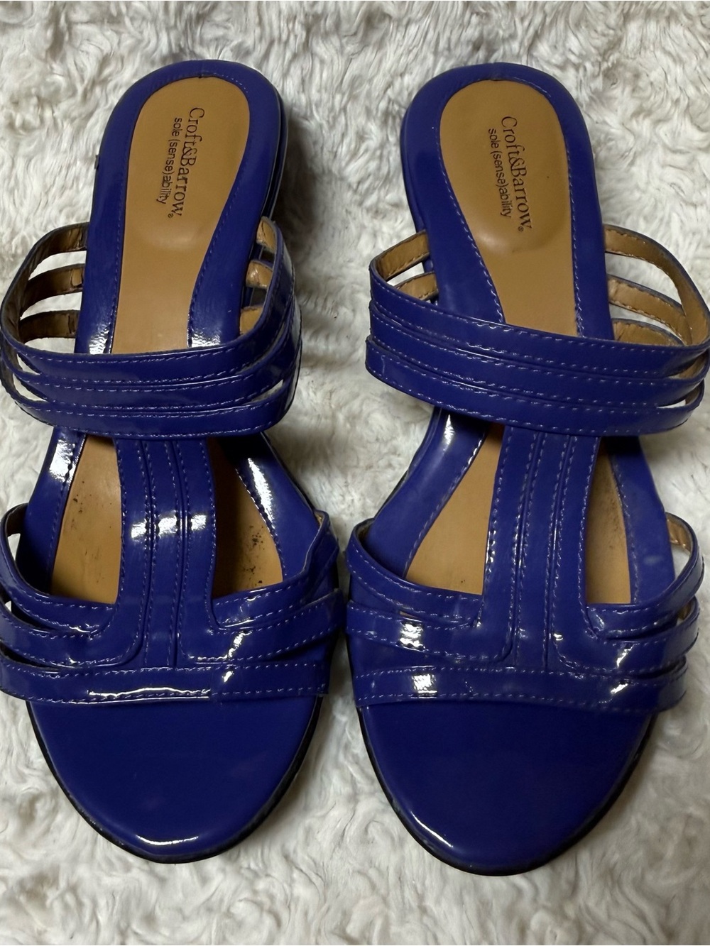 Croft & Barrow Blue Patent Strappy Wedge Sandals Size 6